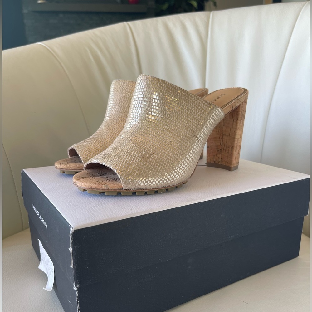 DONALD PLINER CORK HEEL SANDALS!! GREAT CONDITION!! SIZE 37.5